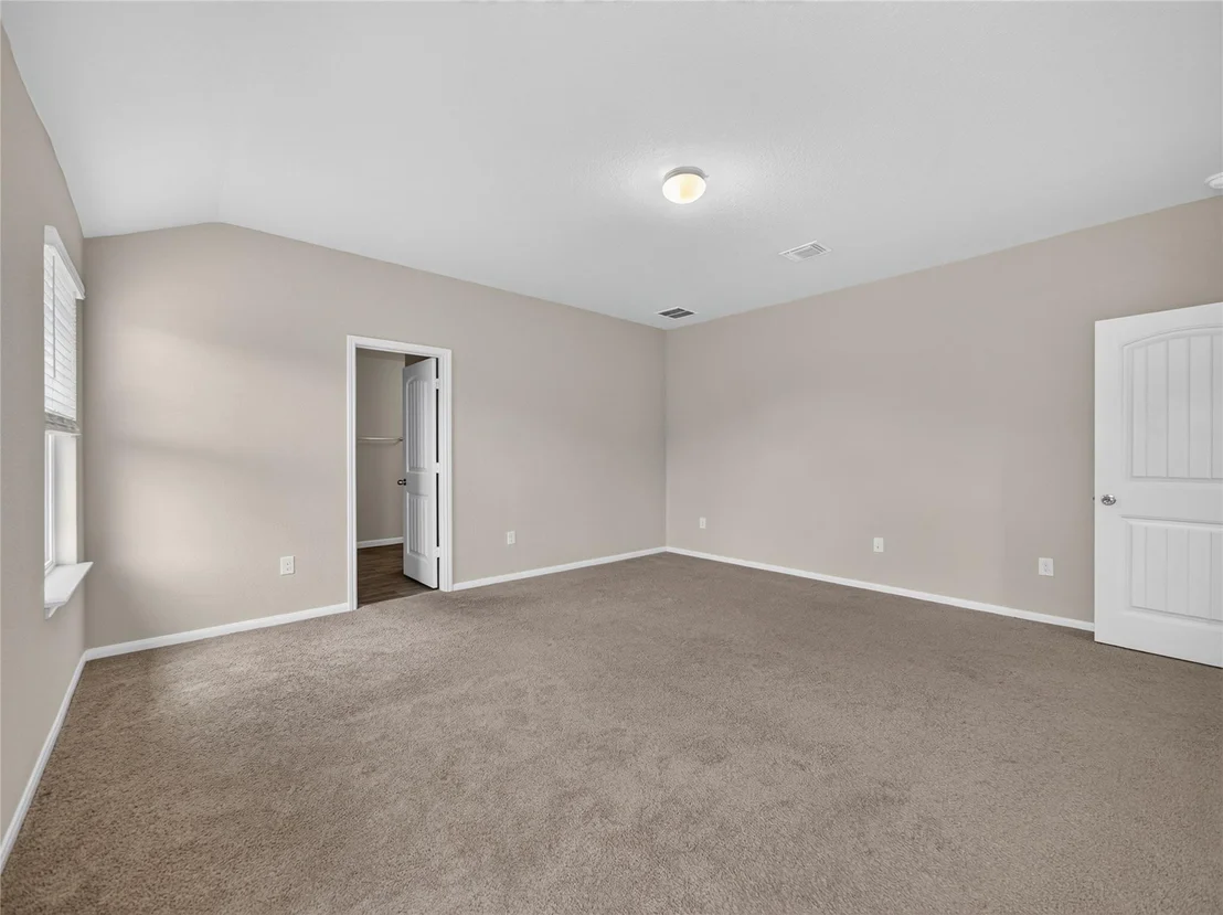 Photo of 15001 Custis LN