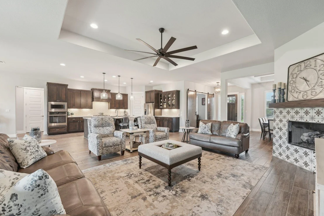 Photo of 300 Red Mulberry WAY