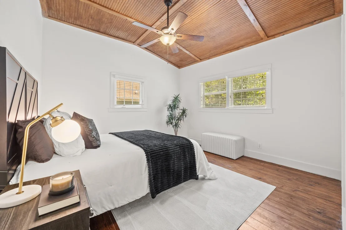 Photo of 2503 Bryan ST
