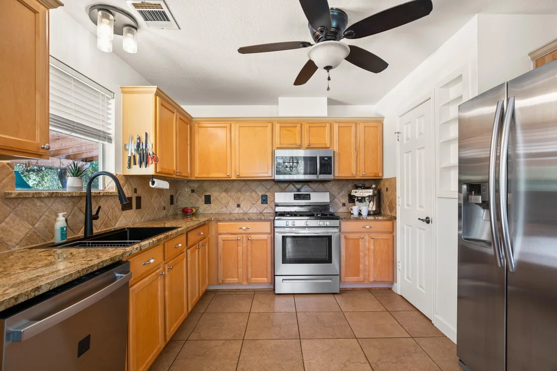 Photo of 1209 Pine Portage LOOP