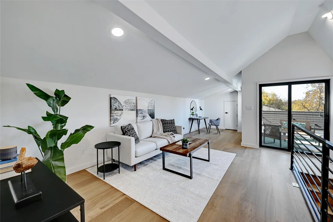 Photo of Unit 1 at 2717 Lyons RD