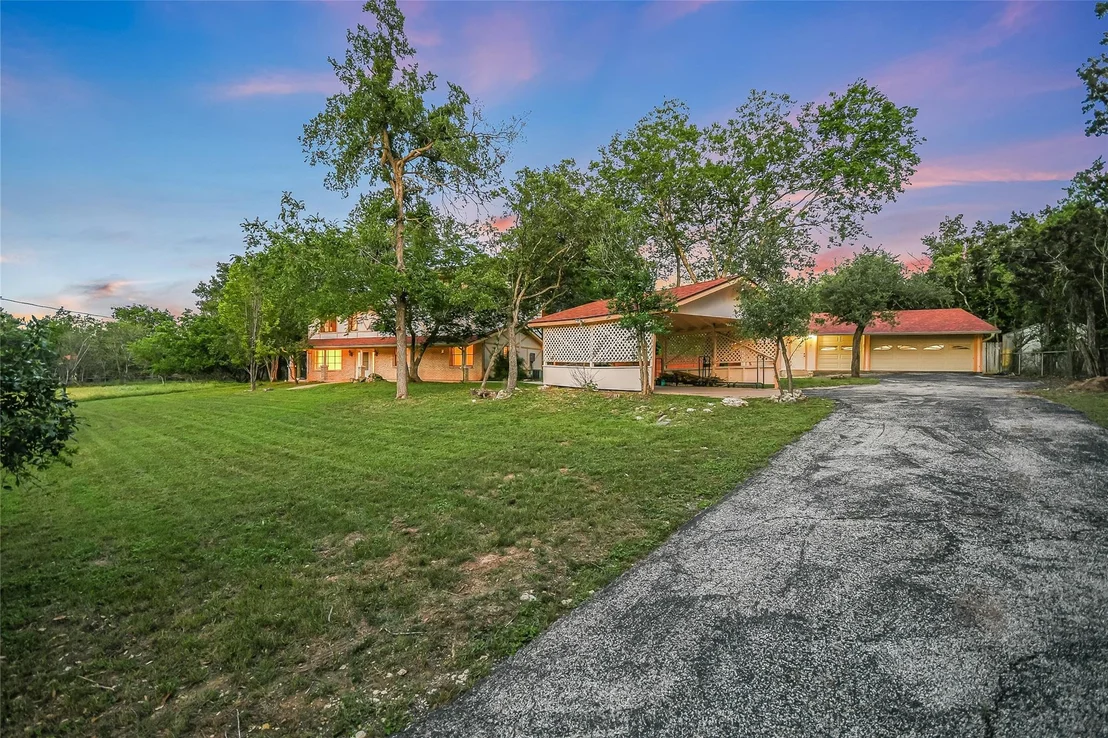 Photo of 5799 Rittenhouse Shore DR