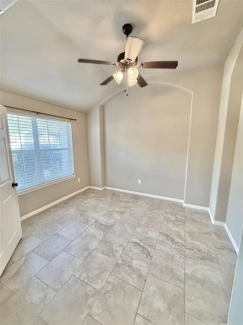 Photo of 1205 Drake Elm DR