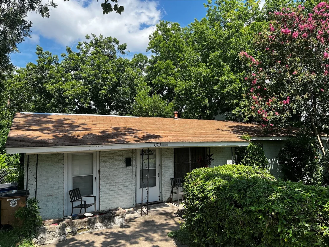 Photo of 1703 Loreto DR