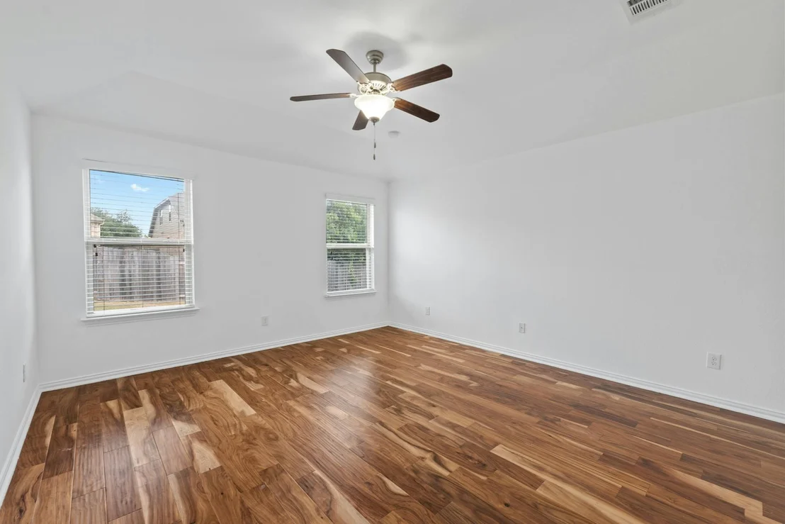 Photo of 405 Briar Park DR
