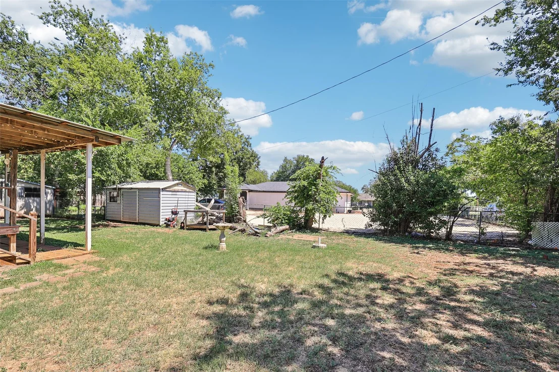 Photo of 1403 Circle DR