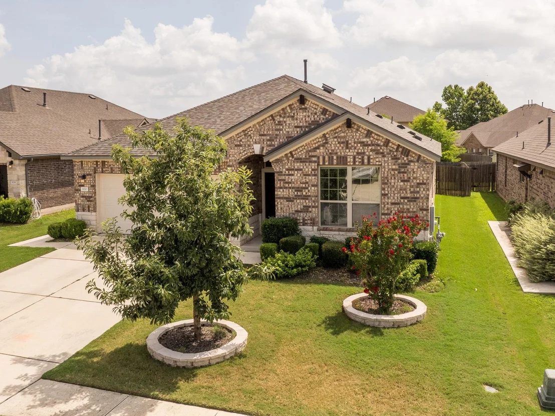 Photo of 620 Carly Ann LN