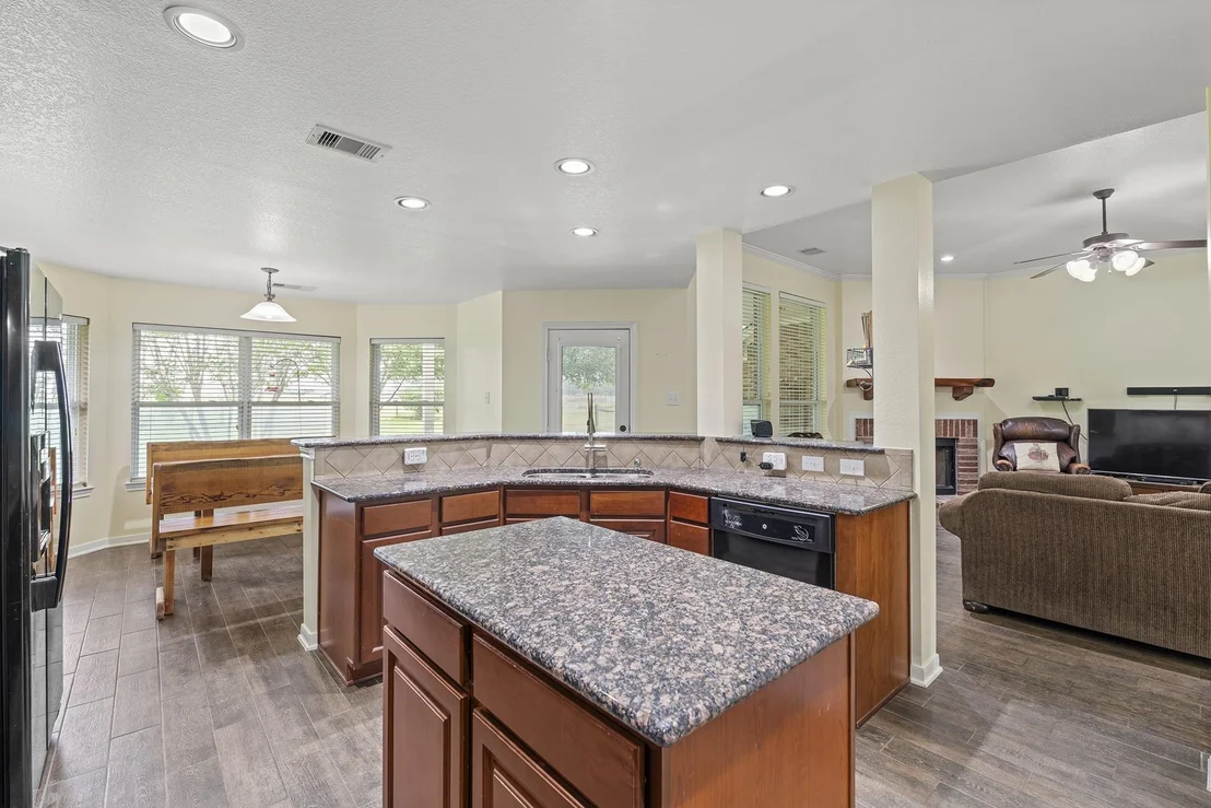Photo of 1408 County Road 143