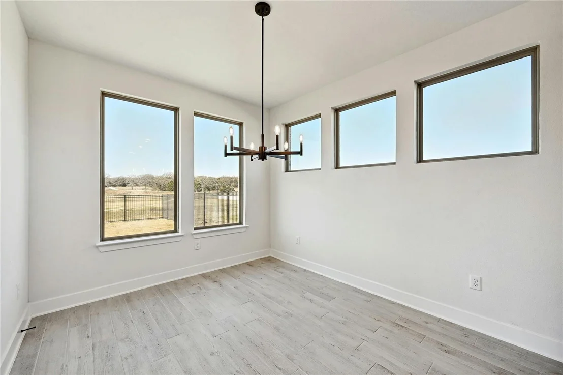 Photo of 122 Bottlebrush CV