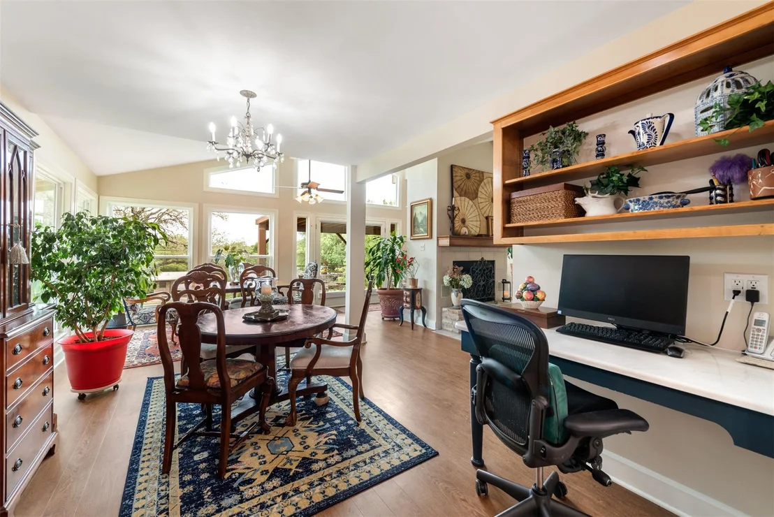 Photo of 5504 Lands End ST