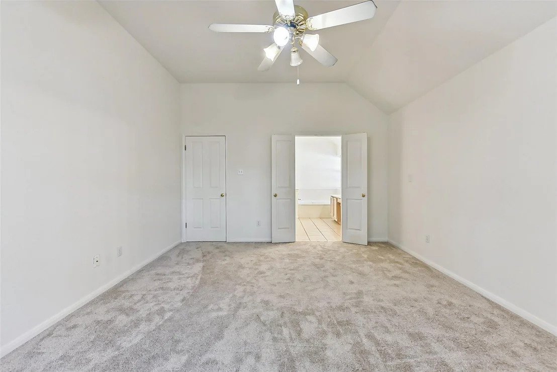 Photo of 700 Cornell DR