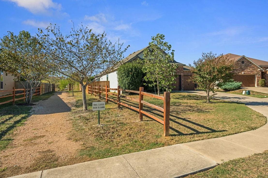 Photo of 14712 Lake Victor DR