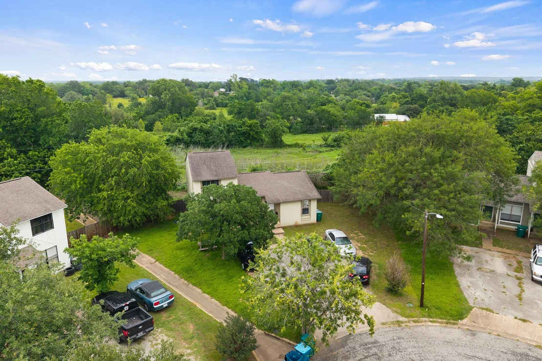 Photo of 128 Hillside DR