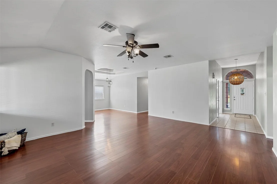 Photo of 233 Memory LN