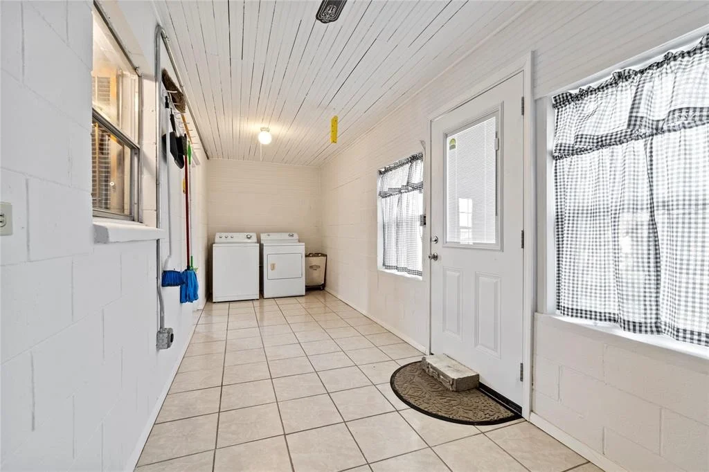 Photo of 106 Overview DR