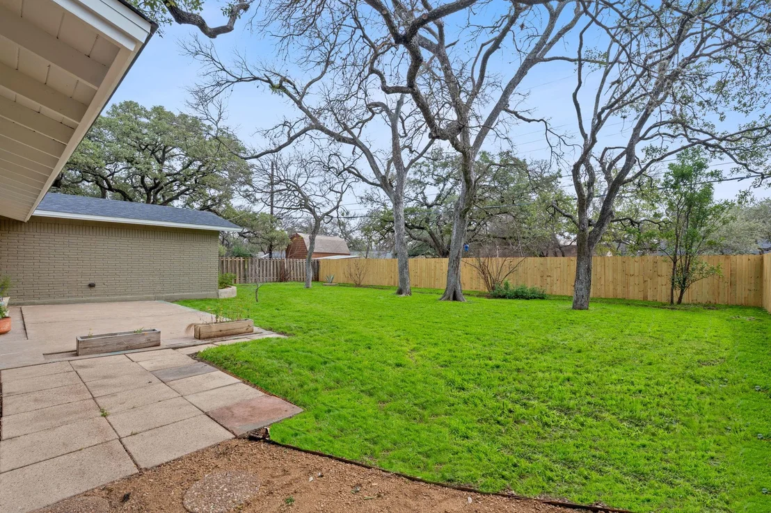 Photo of 2005 Oakglen DR