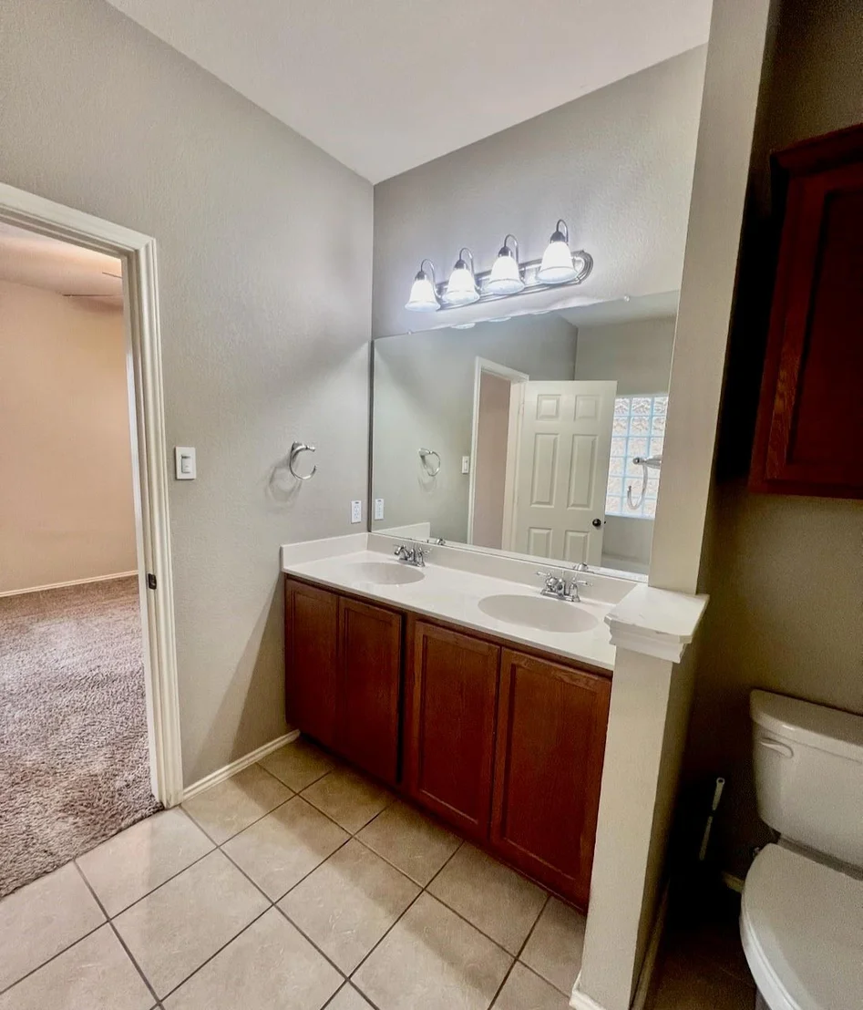 Photo of 10508 Wylie DR
