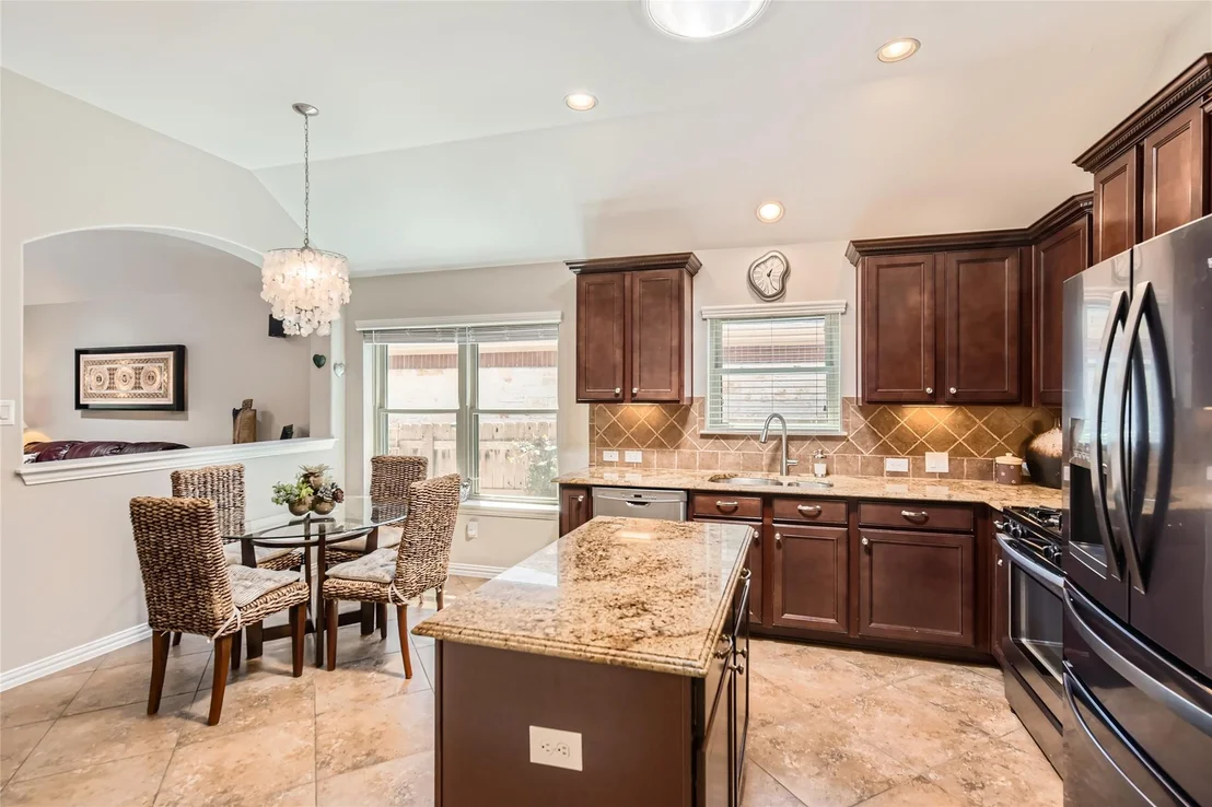 Photo of 7803 Huddleston LN
