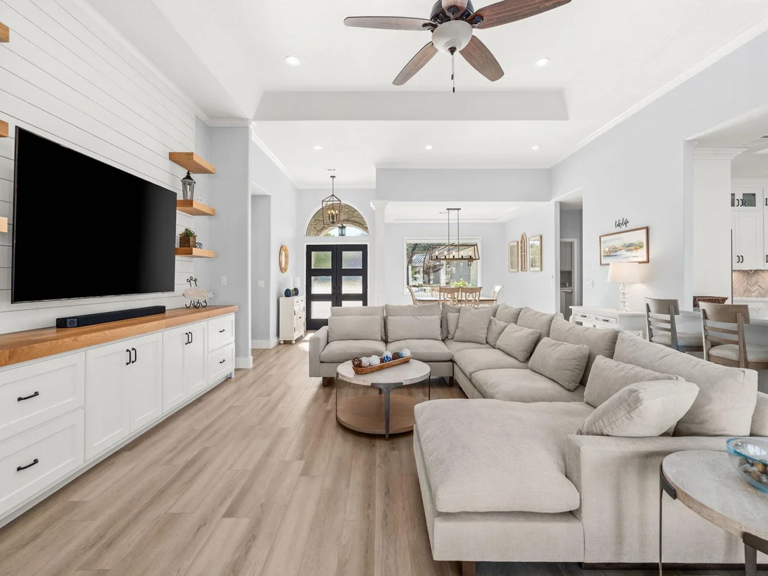 Photo of 103 Waters Edge