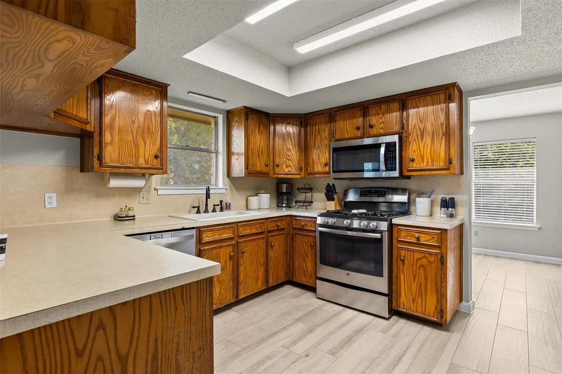 Photo of 404 Innwood DR