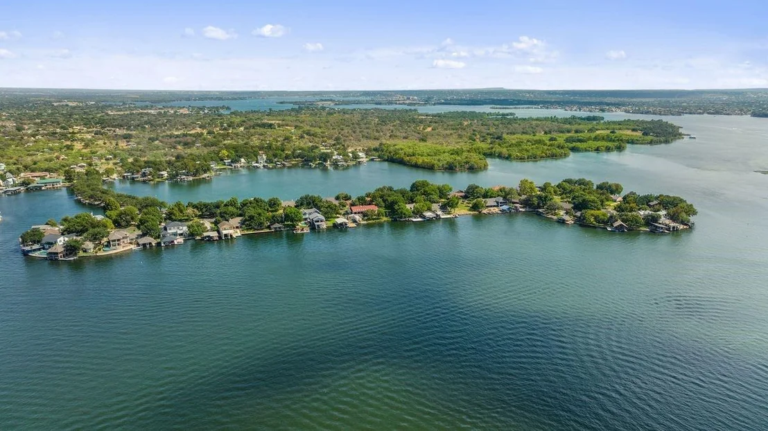 Photo of 30 Beaver Island RD