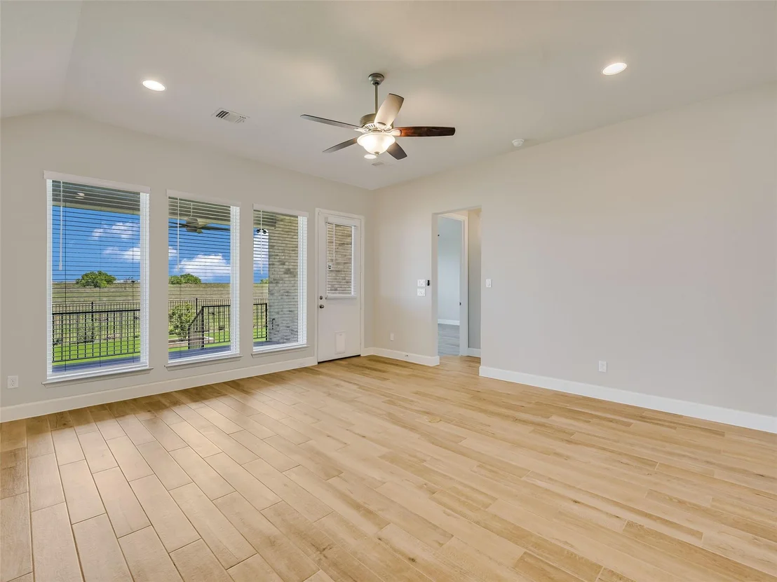 Photo of 131 Plumbago LOOP