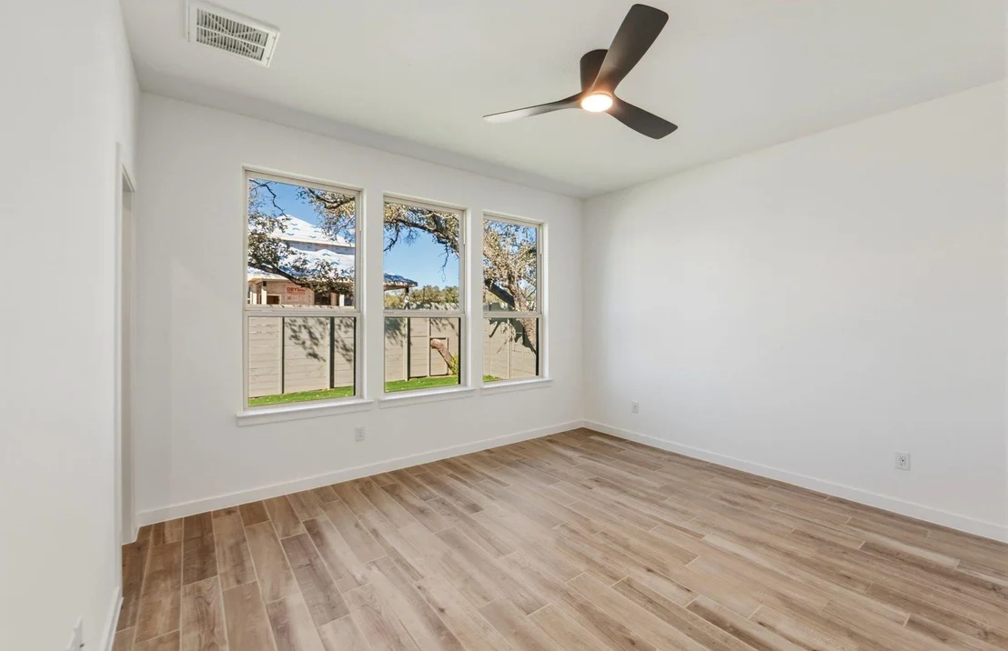 Photo of 1832 Spring Mountain CV