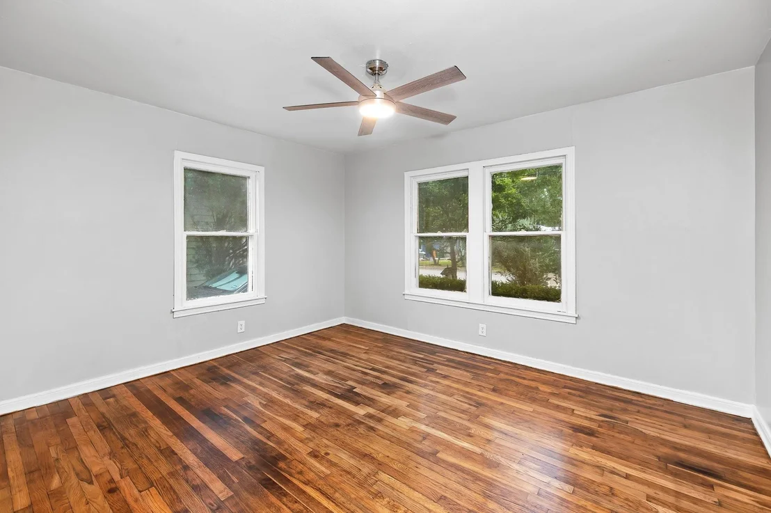 Photo of 1708 Payne Ave