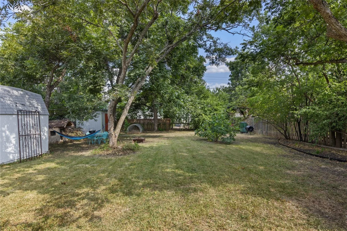 Photo of 7607 Meadowview LN