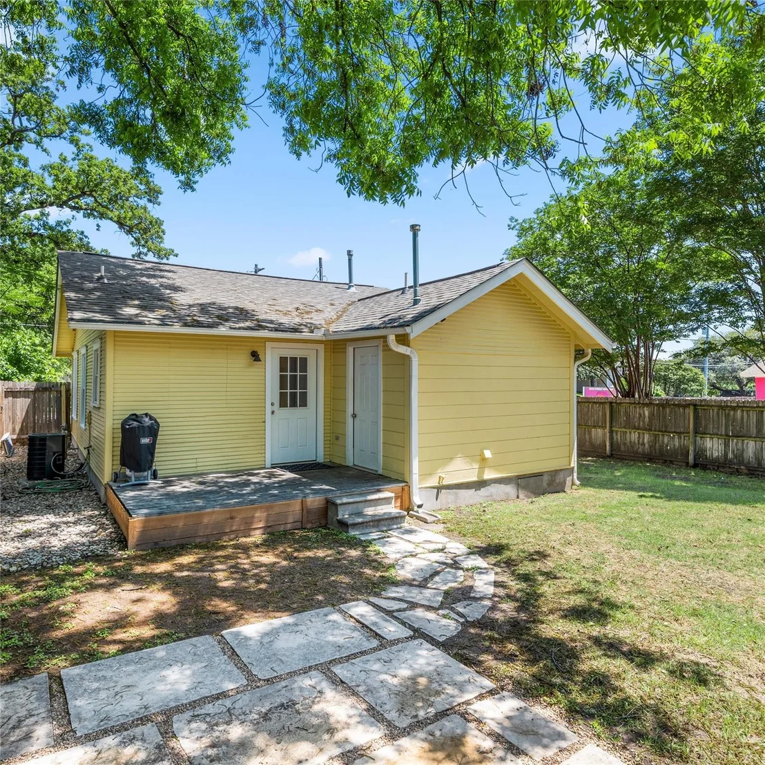 Photo of 1208 Cedar Ave