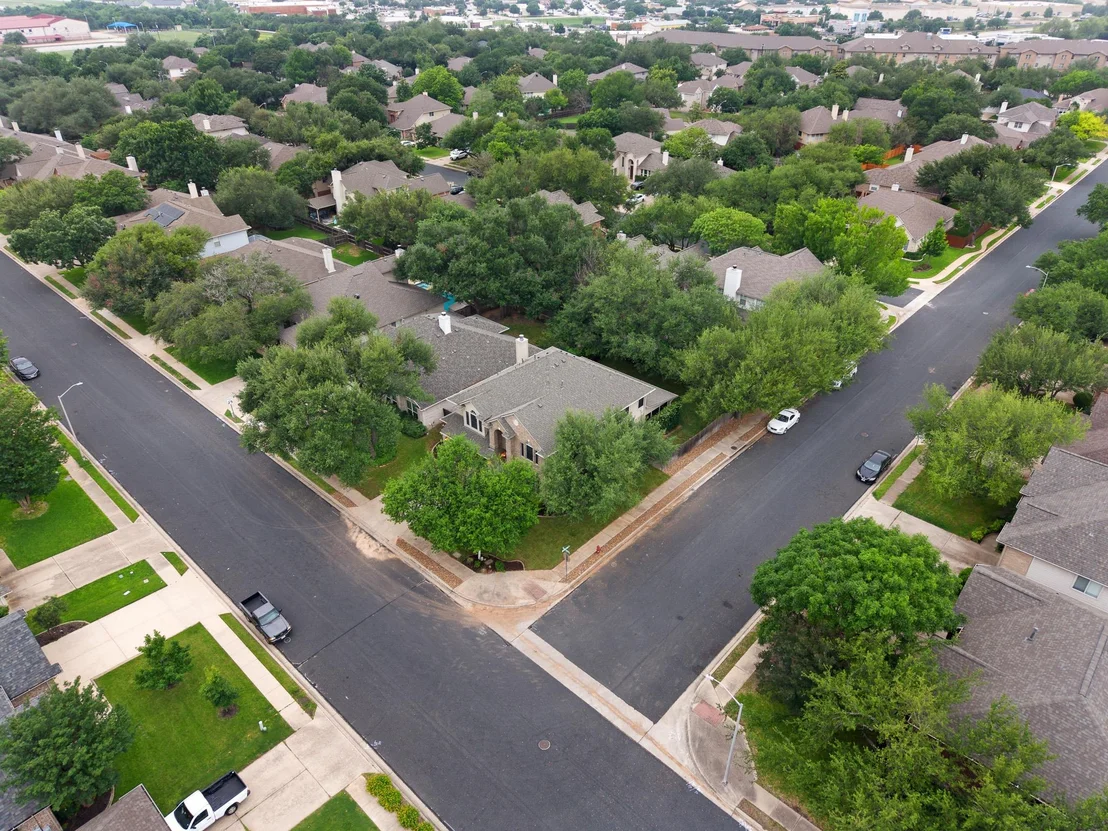 Photo of 905 Brighton Bend LN