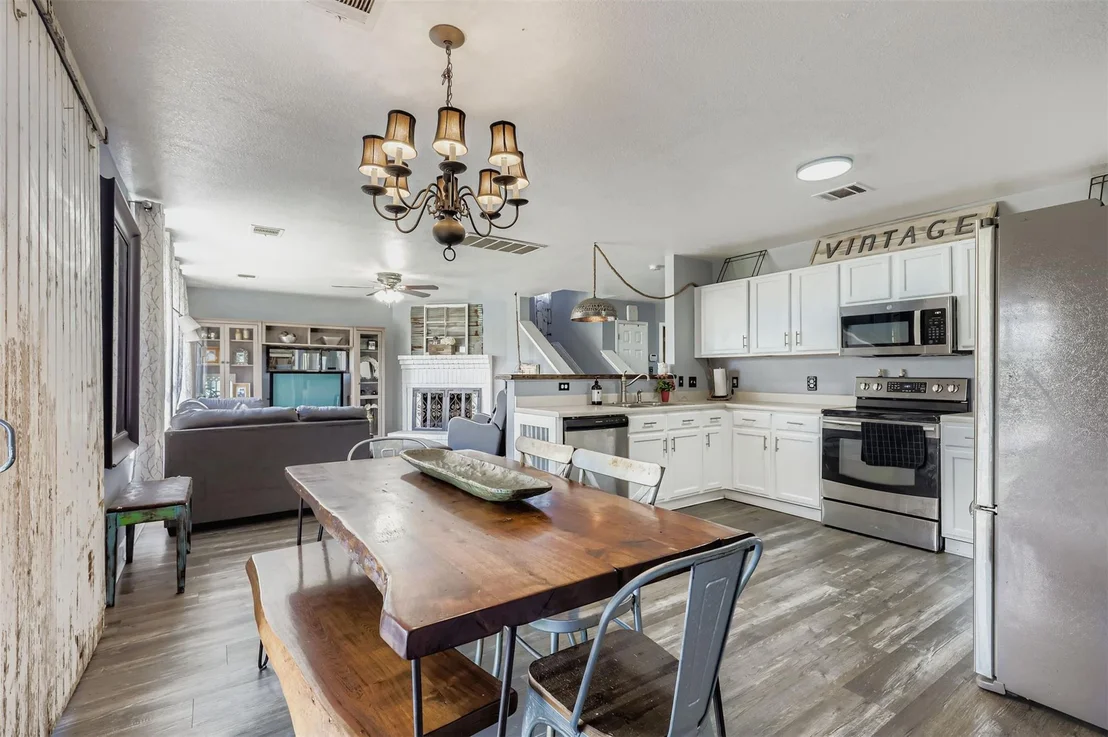 Photo of 500 Sparkling Brook LN