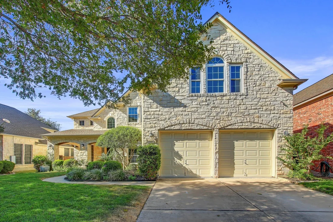 Photo of 15215 Thatcher DR