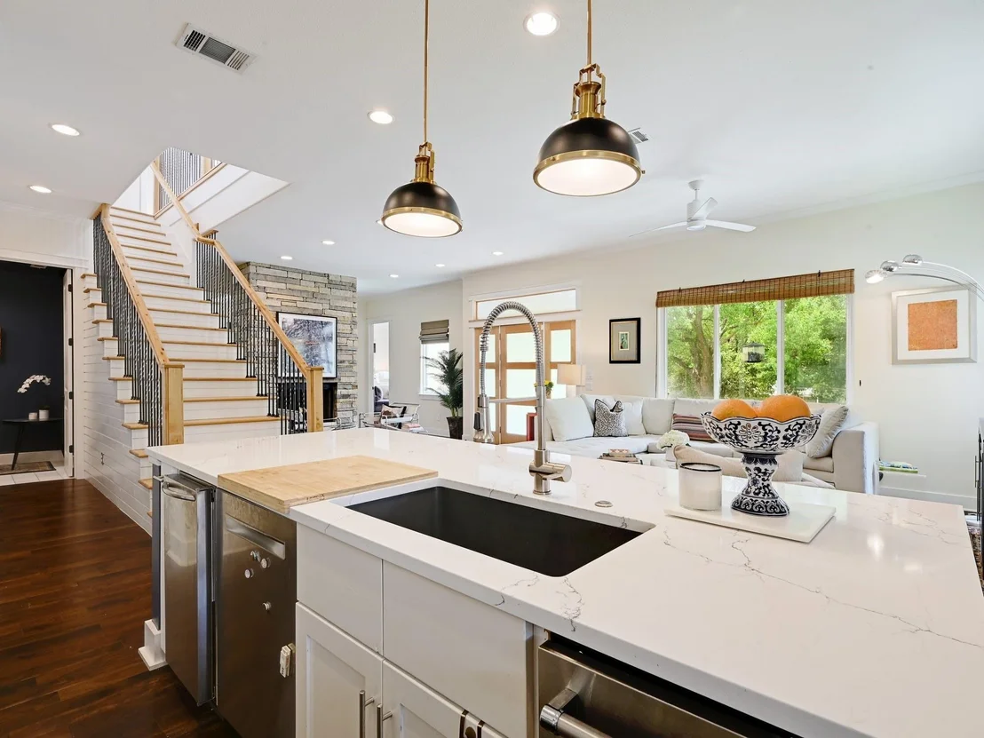 Photo of 2410 Quarry RD