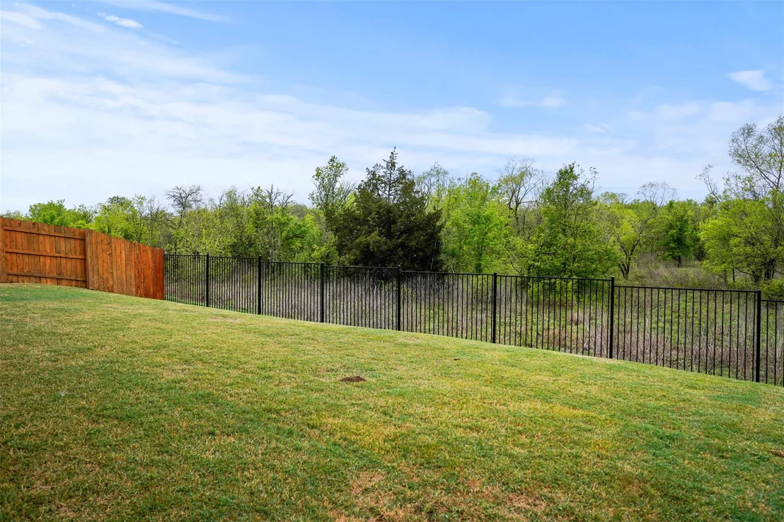 Photo of 7104 Sentry PATH