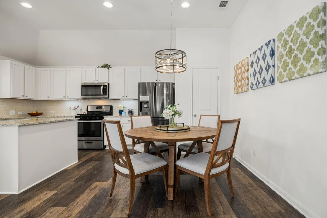 Photo of 18025 Lungo ST