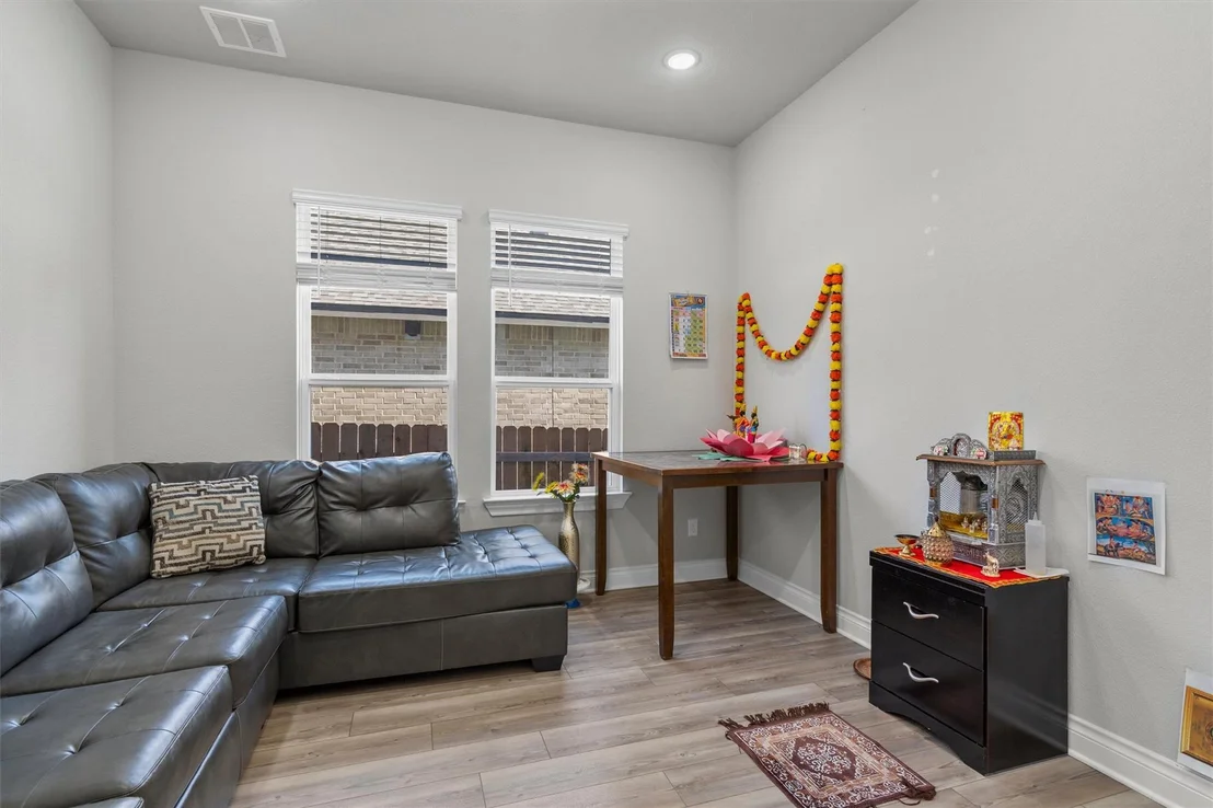 Photo of 1304 Snowdrop DR