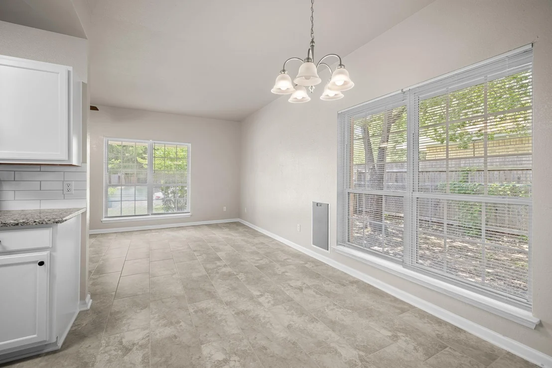 Photo of 837 Eagles WAY