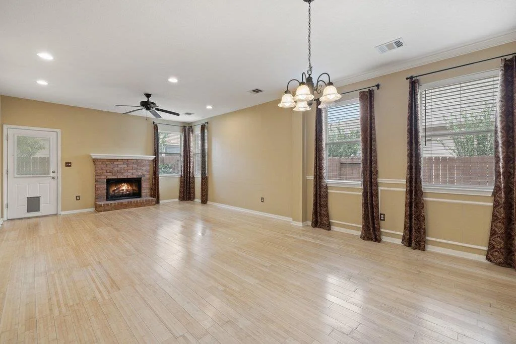 Photo of 347 Spring DR