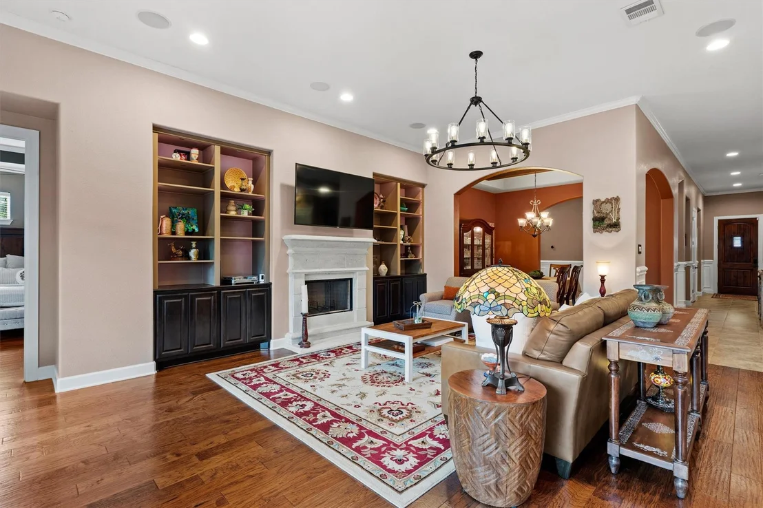 Photo of 4005 Haight ST