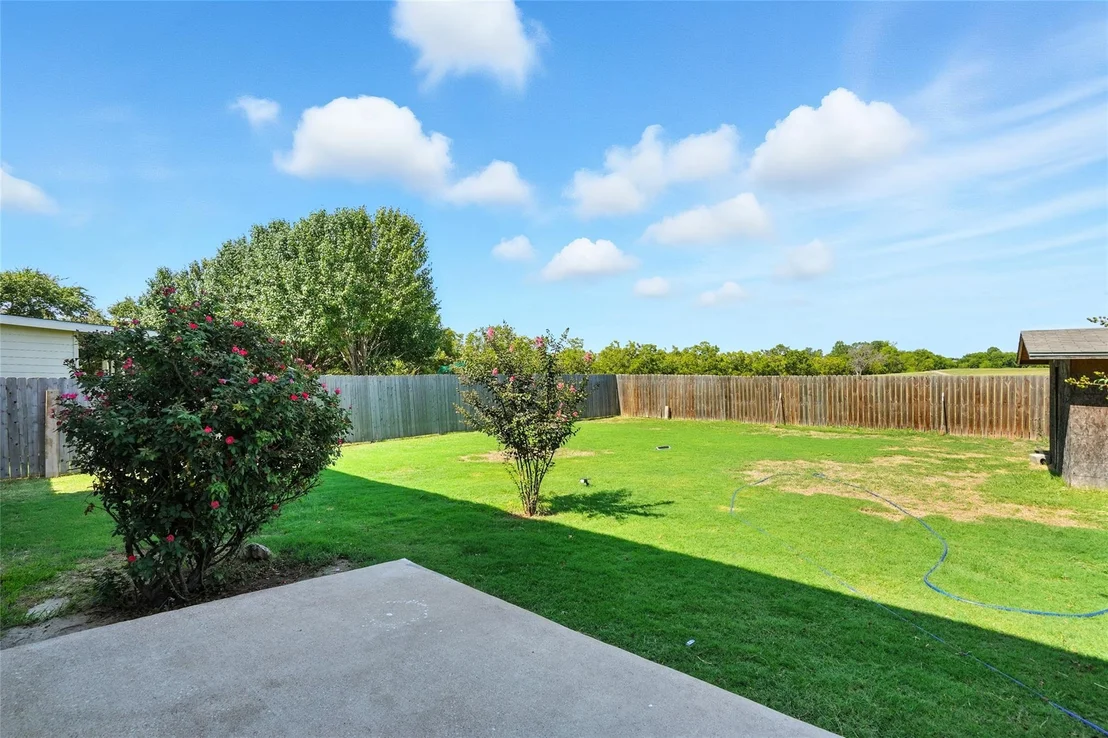 Photo of 221 Herrera TRL