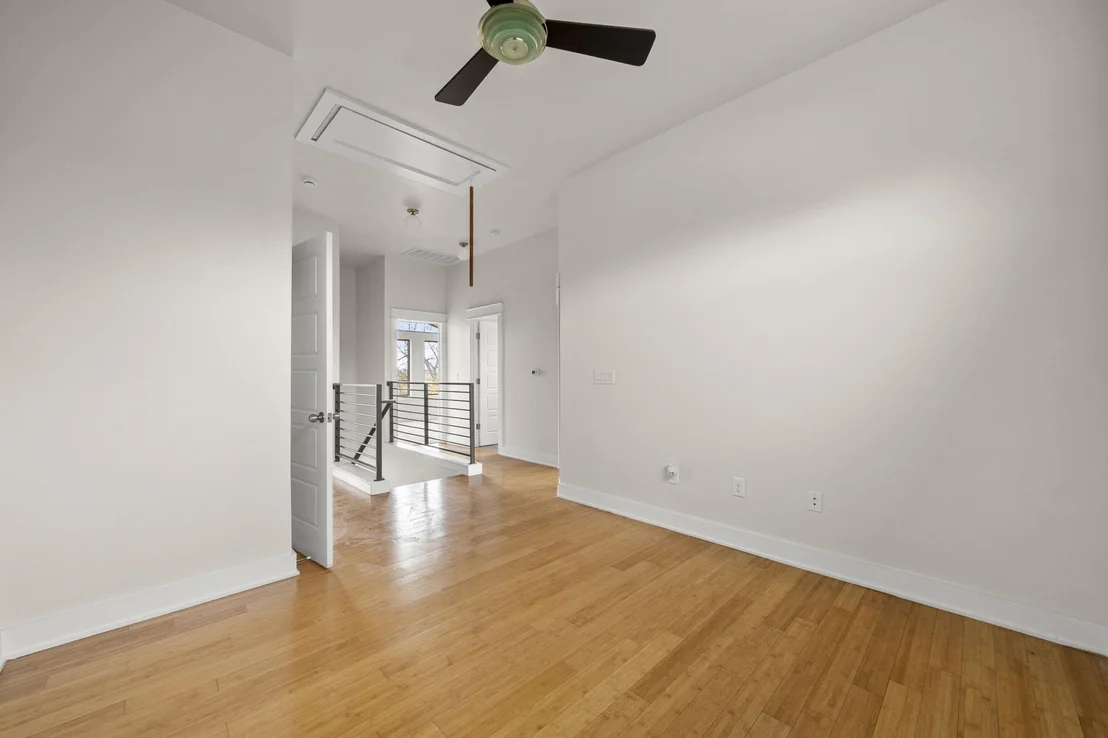 Photo of Unit A at 1160 Nickols Ave
