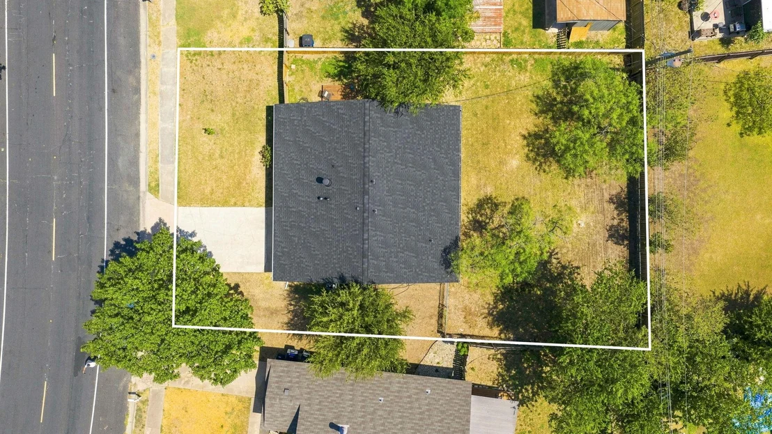 Photo of 3211 Plantation RD