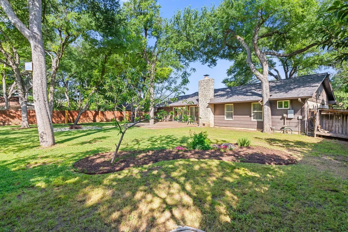 Photo of 5911 West Gate BLVD
