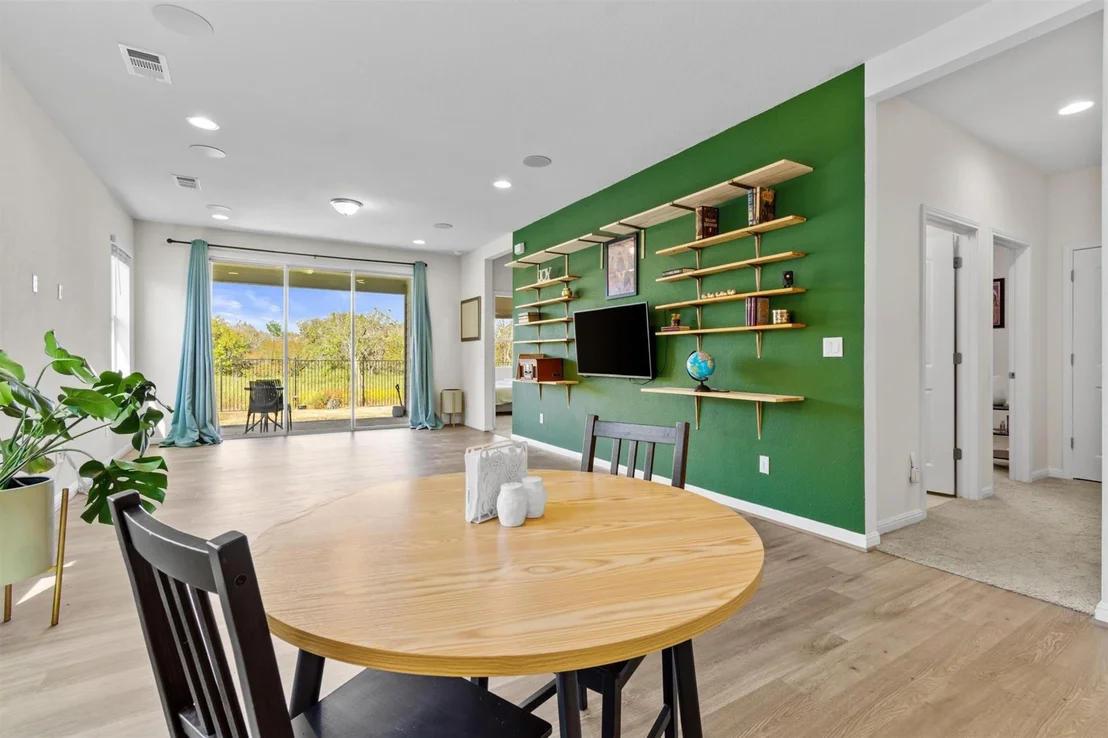 Photo of 405 Gaida LOOP