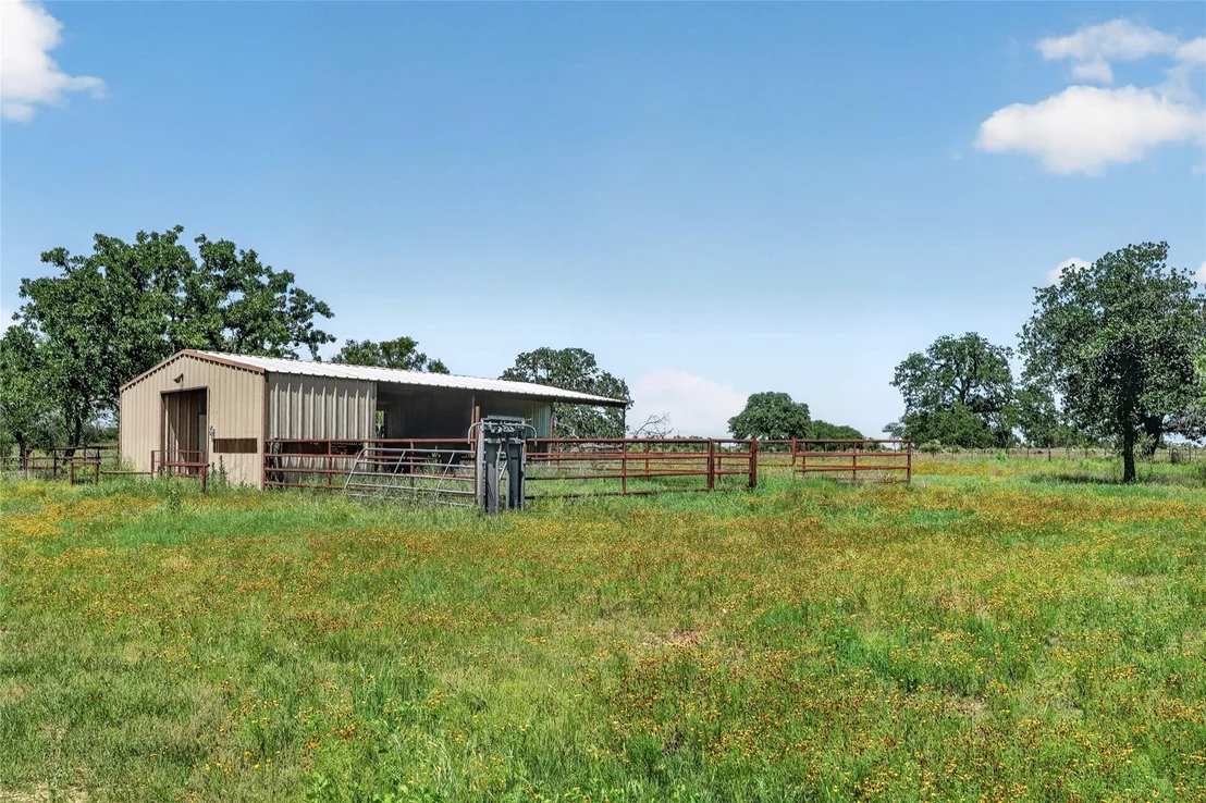 Photo of 203 Oxbow TRL