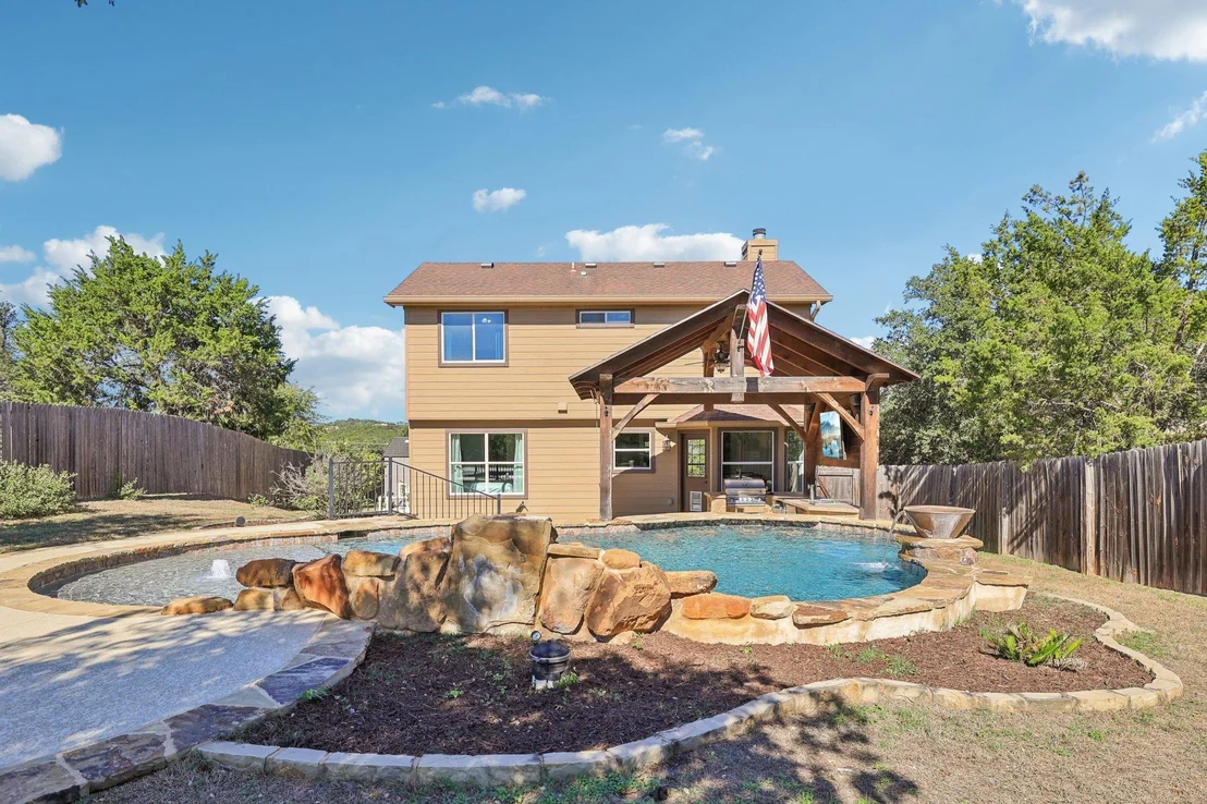Photo of 840 Scenic CIR