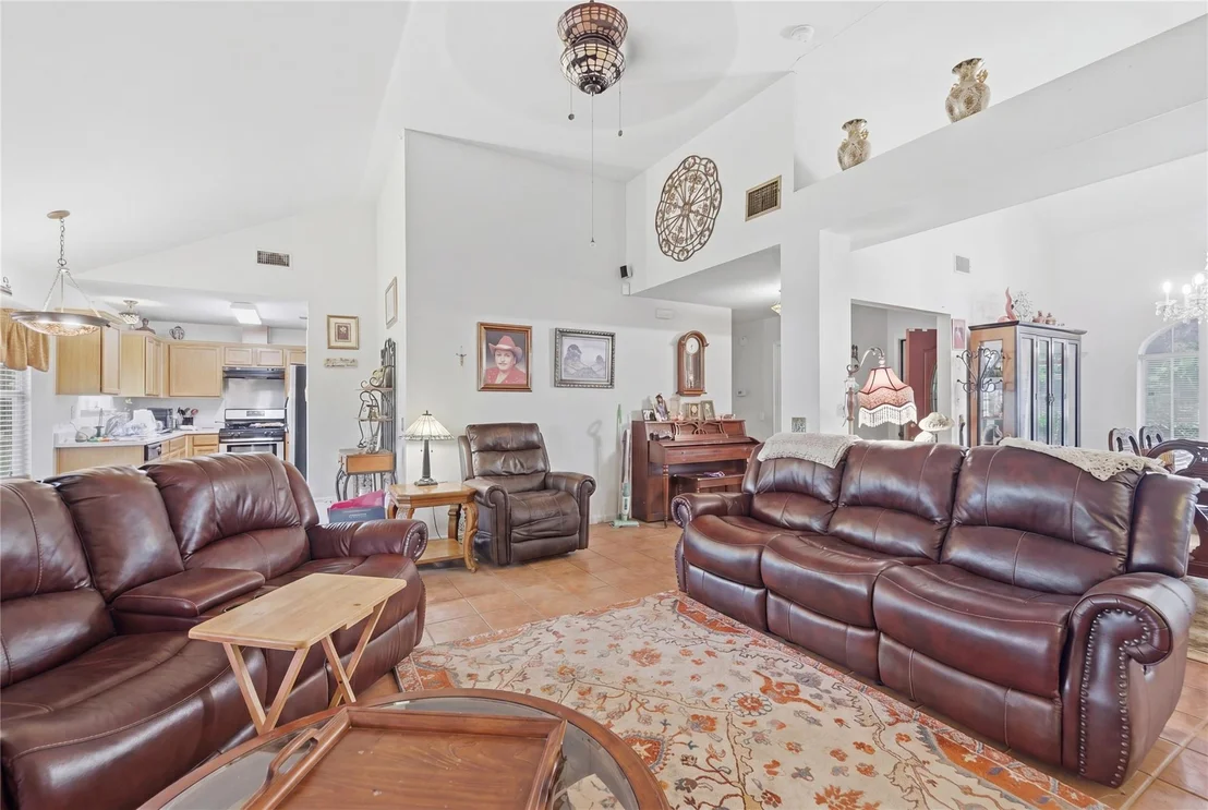 Photo of 1427 Crete LN