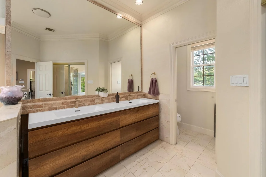 Photo of 109 INDIAN BEND DR