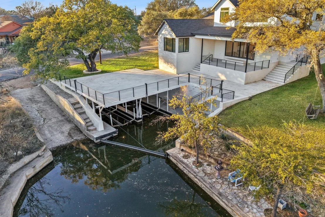 Photo of 300 Deer DR